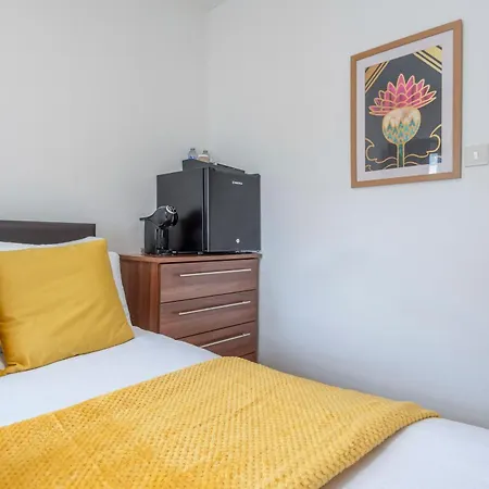 Double In Notting Hill, Private Minibar & Coffee Apartment London Exterior photo